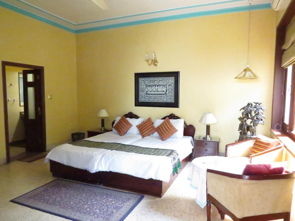 Master Bed And Breakfast New Delhi Ruang foto