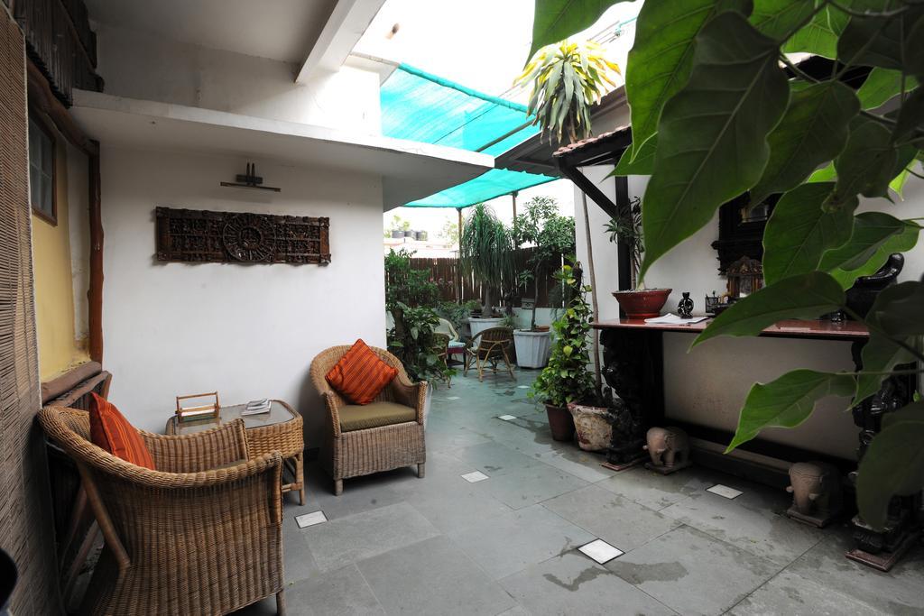 Master Bed And Breakfast New Delhi Bagian luar foto
